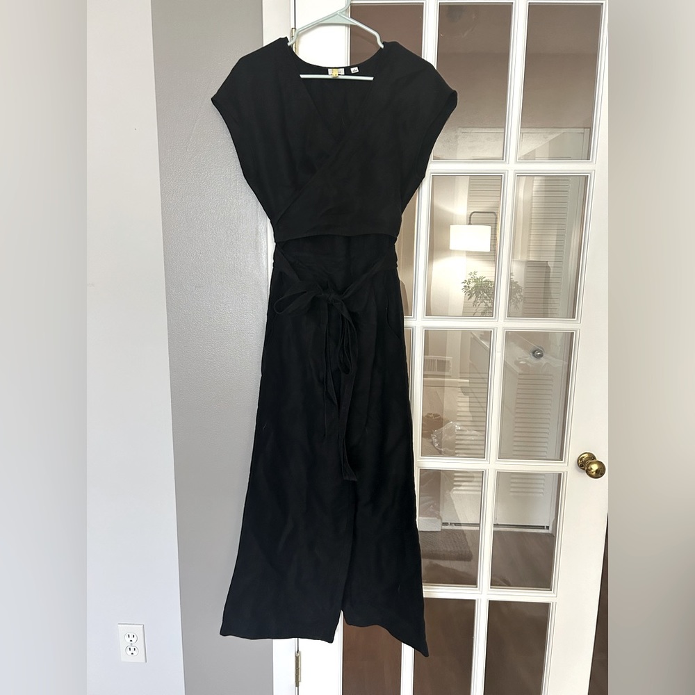 Aritzia Wilfred Linen Jumpsuit